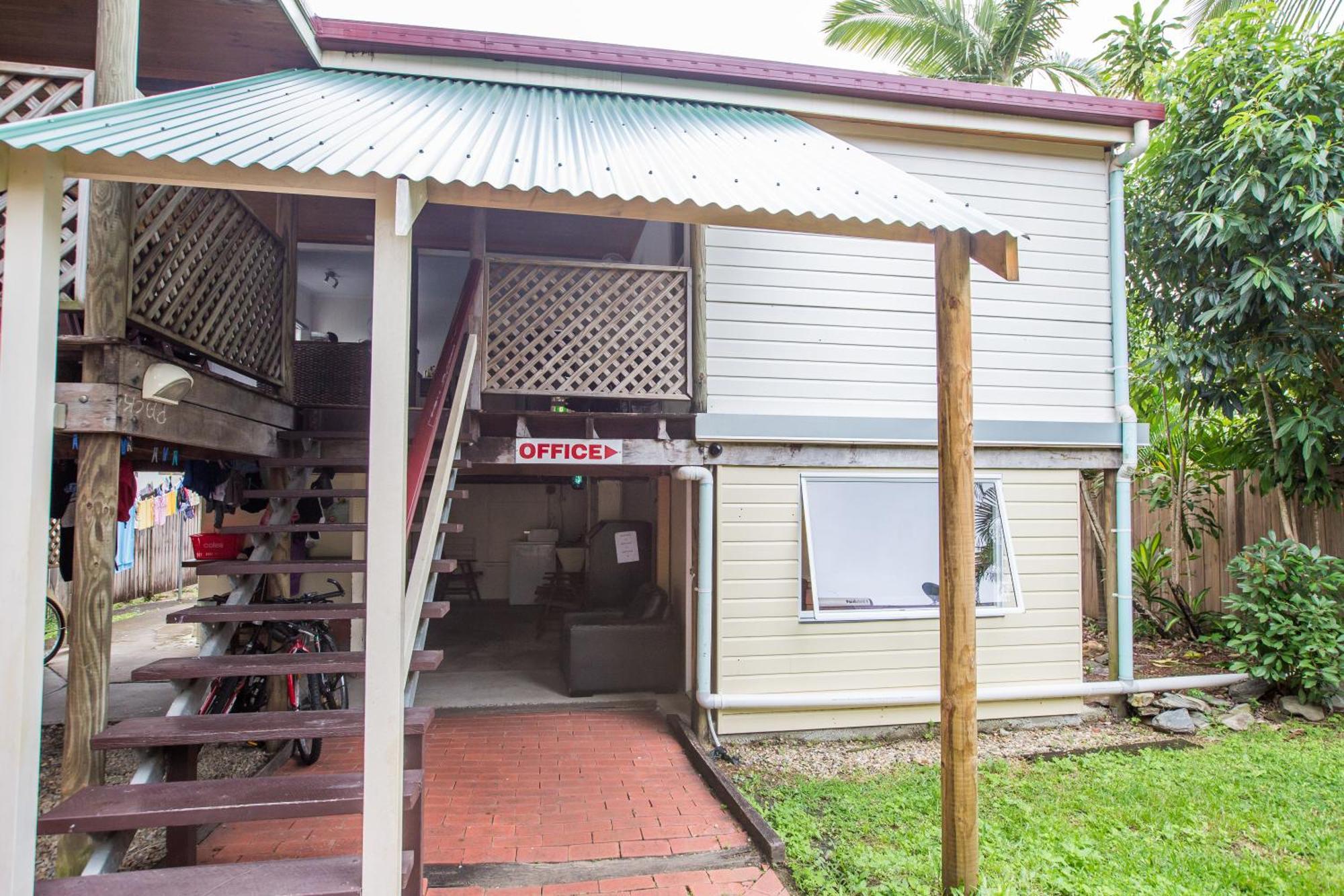 Ryan'S Rest Boutique Accommodation Cairns Room photo